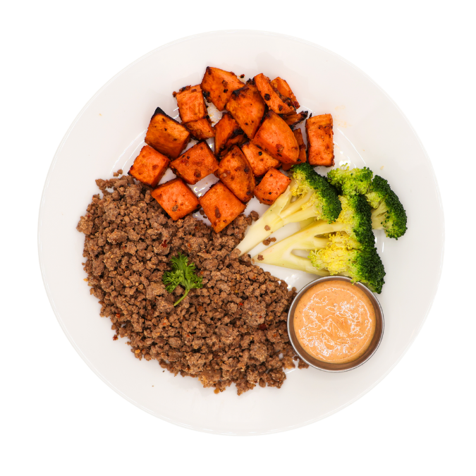 Southwest beef with roasted sweet potato, vegetables, and southwest sauce – high-protein ready meal PEI & NB